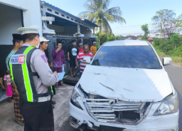 Diduga Ragu Menyeberang, Innova dan Dua Moge Terlibat Kecelakaan di Wongsorejo