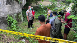 Sudah Dua Tahun Tinggal di Sekitar Jembatan, Pria Diduga ODGJ Ditemukan Meninggal Membusuk