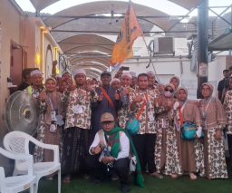 * Petugas Haji Kloter SUB 72 Berikan Pelayanan Terbaik, Jemaah haji Sangat Puas Atas Pelayanan