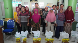Pemkab Sidoarjo Mulai Salurkan Bantuan Pangan Beras dan Minyak Goreng