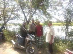 Bhabinkamtibmas Sumberrejo Sambangi Petani Tambak Ikan Dukung Program Ketahanan Pangan