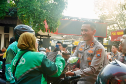 Hari Bhayangkara ke-80, Polres Ponorogo Salurkan Ratusan Paket Bansos Untuk Masyarakat