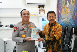Prof. Dr. Semiarto Aji Purwanto, M.Si. Peran Polri dalam Ketahanan Pangan Melampaui Fungsi Keamanan Konvensional