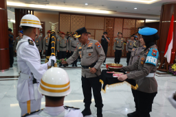 Jelang Hari Bhayangkara ke - 80 Polda Jatim Gelar Upacara Pemuliaan Nilai Luhur Tribrata