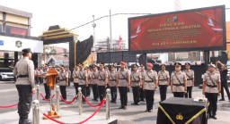 Memperingati Hari Bhayangkara Ke-78 Polres Lamongan Melakukan Mutasi Besar-Besaran 9 Kapolsek
