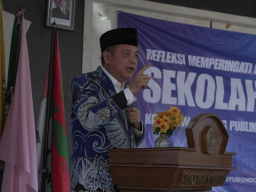 Peringati Hari Lahir Pancasila, Ratusan Mahasiswa Ikuti Sekolah Politik di STKIP PGRI Situbondo