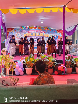 Pelepasan Siswa Kelas VI SDN Dr. Soetomo I Surabaya Berlangsung Meriah dengan Pentas Budaya Nusantara