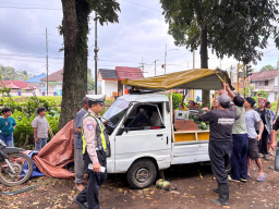 Satu Manuver Berujung Tabrakan Beruntun, Tiga Kendaraan Rusak di Kalibaru Banyuwangi