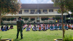 Hari Keempat MPLS, SMK Muhammadiyah 9 Gambiran Bekali Siswa Baru dengan Wawasan Kebangsaan