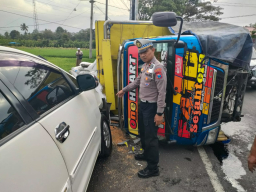 Rem Blong Picu Tabrakan Truk dan Innova di Tegalsari, Kerugian Capai Rp 8,5 Juta