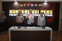 Polres Pelabuhan Tanjung Perak Bongkar Jaringan Sabu, Kurir Gunakan Aplikasi Zangi Terima Perintah Bandar