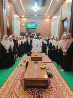 As-Sholihah Tegalsari Hidupkan Syiar Islam Lewat Lantunan Sholawat