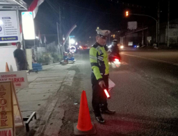 Tabrakan di Dekat Hotel Kokoon, Pemotor Vixion Dilarikan ke RSI Fatimah
