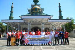 Wujud Kepedulian Lingkungan, Lapas Banyuwangi Bersihkan Fasilitas Umum Sambut HUT Ke-81 RI
