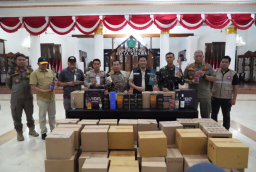 Bupati Tutup Tiga Toko Miras Di Sidoarjo