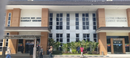 Petugas Samsat Gresik Kota Berikan Pelayanan Terbaik dan Humanis, Dorong Kesadaran Wajib Pajak Manfaatkan Program Kering