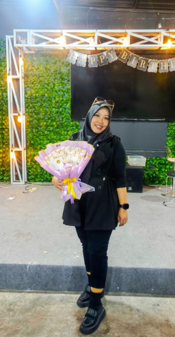Penuh Kesederhanaan Dan Kebersamaan, Perayaan Ulang Tahun CEO MK Management Eizz Denizza Berlangsung Hangat Dan Meriah