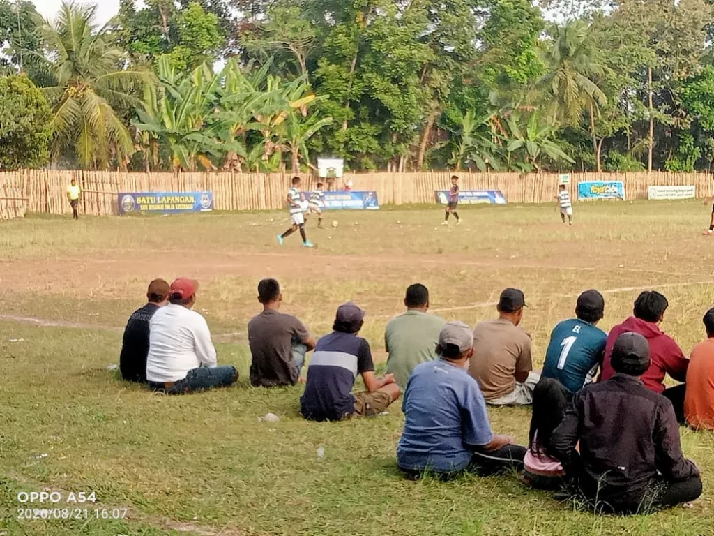 Babak 16 Besar Kades Jambewangi Cup 2026, Ranggon FC Libas Arpas FC Dengan Skor 4-0
