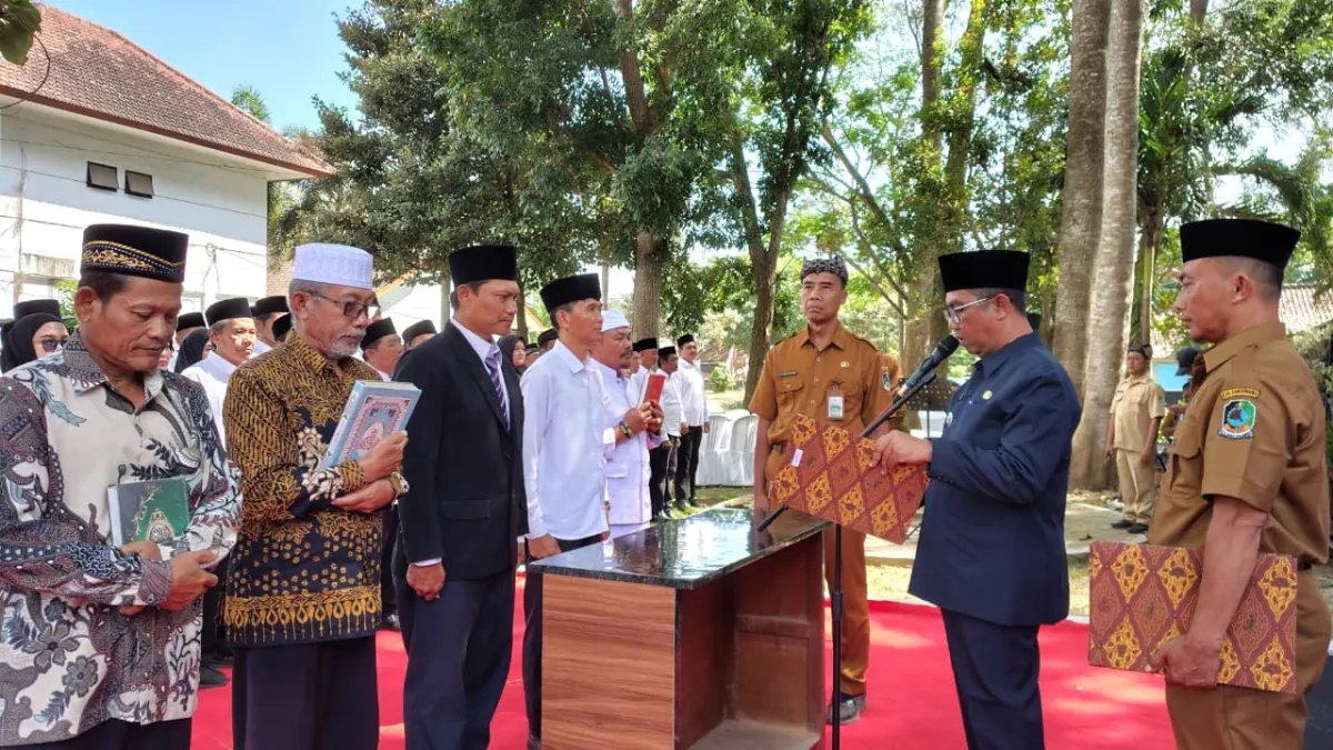 BPD Se-Kecamatan Muncar Dilantik, Camat Tekankan Pentingnya Menjadi Rumah Aspirasi Masyarakat