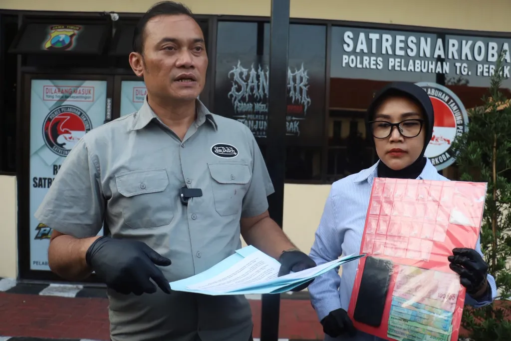Polres Tanjung Perak Tangkap Residivis, 89,81 Gram Sabu Diamankan
