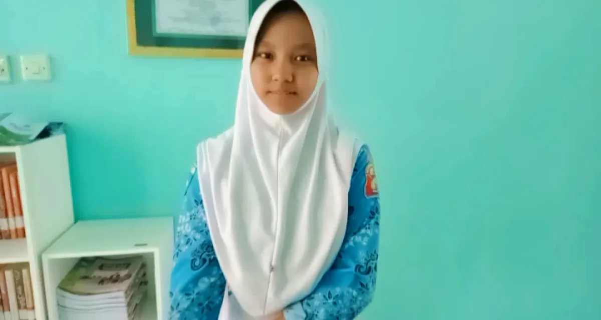 Sheryn Naura Ramadhani, Siswi kelas VIII H, mengaku menyukai tari Gandrung sejak duduk di bangku kelas III SD.