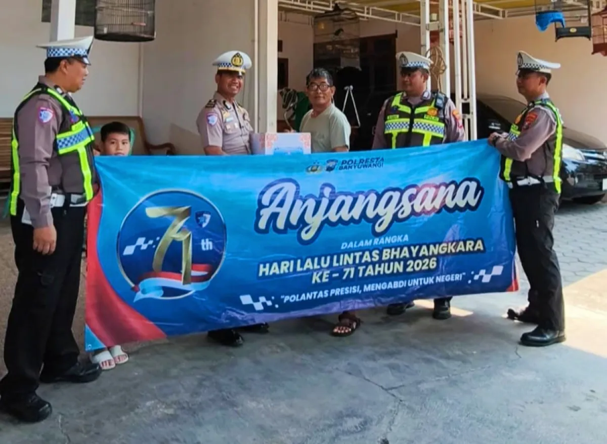 Jelang HUT Lalu Lintas Bhayangkara ke-71, Satlantas Polresta Banyuwangi Sambangi Purnawirawan Polri dan Korban Laka