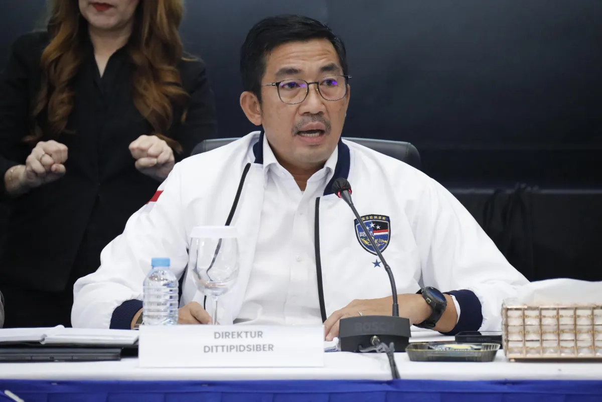 Bareskrim Polri Bongkar Praktik Live Streaming Pornografi di TikTok dan Tevi, Enam Tersangka Diamankan