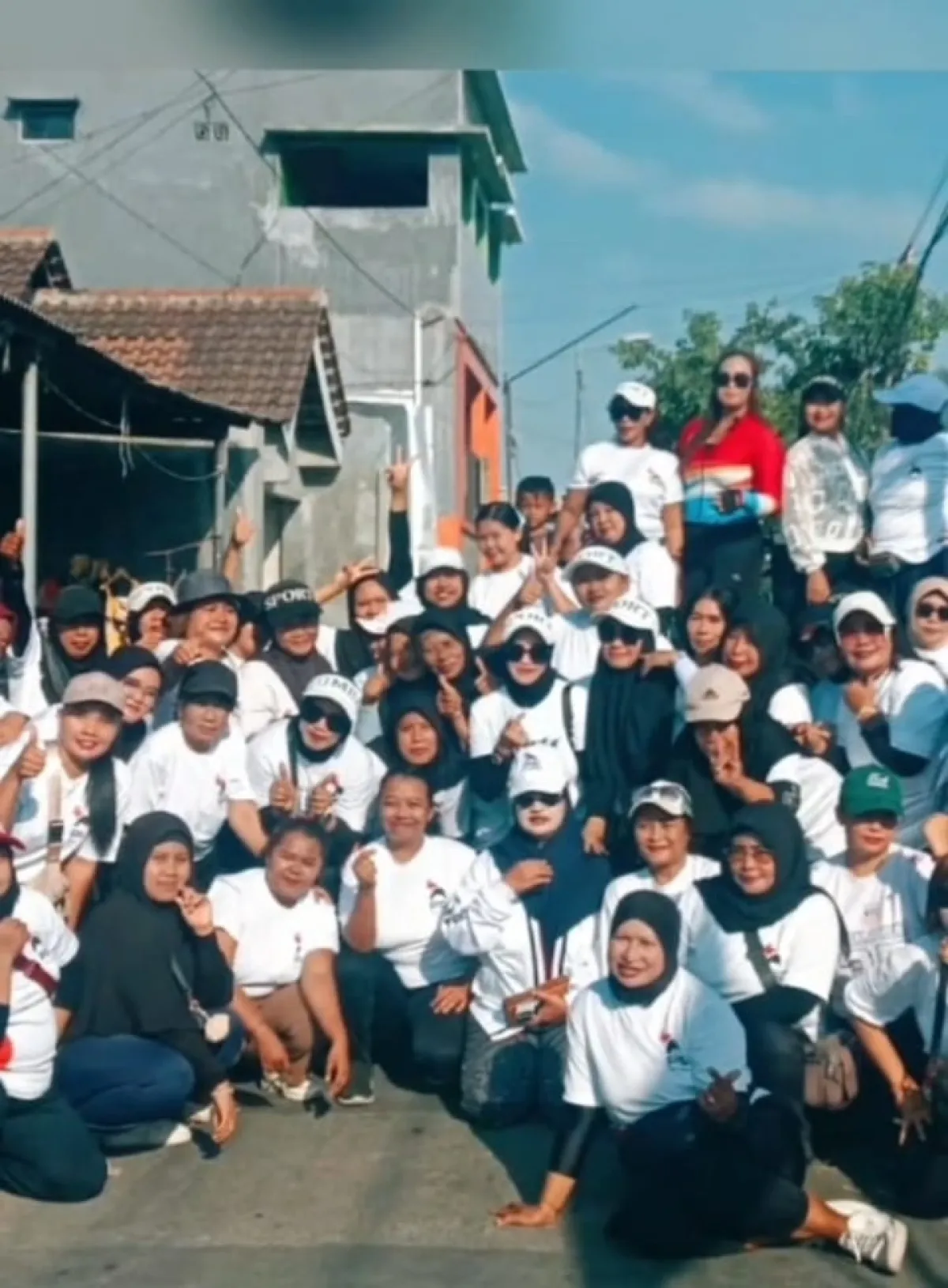 DPC PSI Gedangan Gelar “Senam Bersama”, Titin Kharisma Ajak Warga Hidup Sehat dan Pererat Silaturahmi