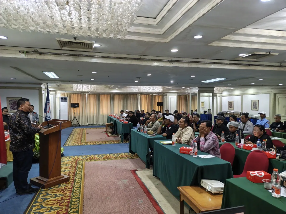 Tingkatkan Profesionalisme, KWI Gelar Seminar Pelatihan Jurnalistik Di ikuti Ratusan Wartawan Se Jatim